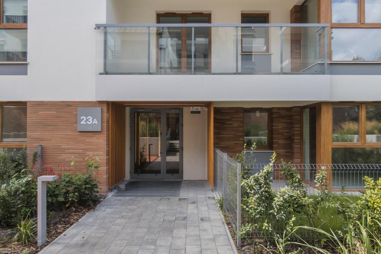 Bright & Stylish With Balcony 1,5 Km To Main By Renters Apartament