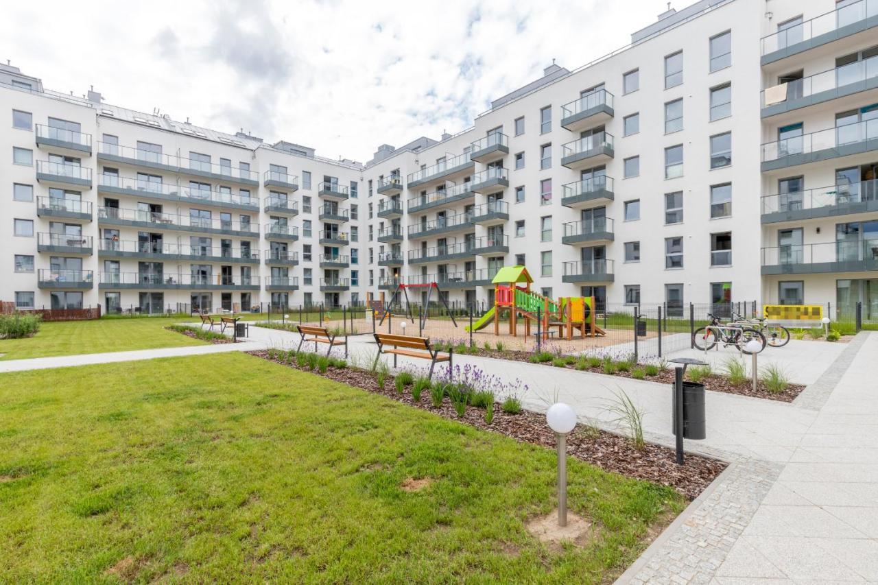 Srodmiescie Angielska Grobla With Free Parking By Renters