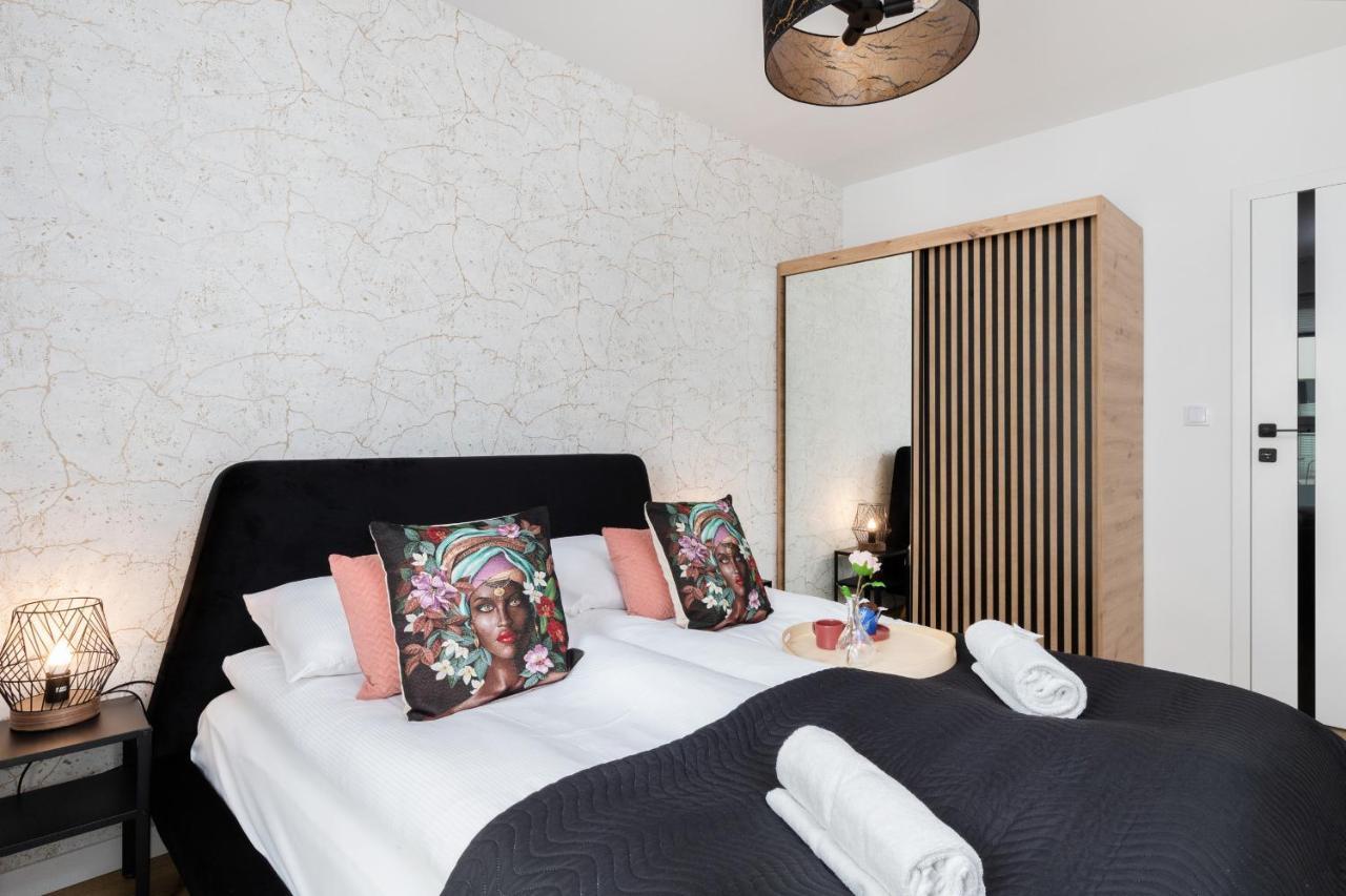 Srodmiescie Angielska Grobla With Free Parking By Renters Apartament *