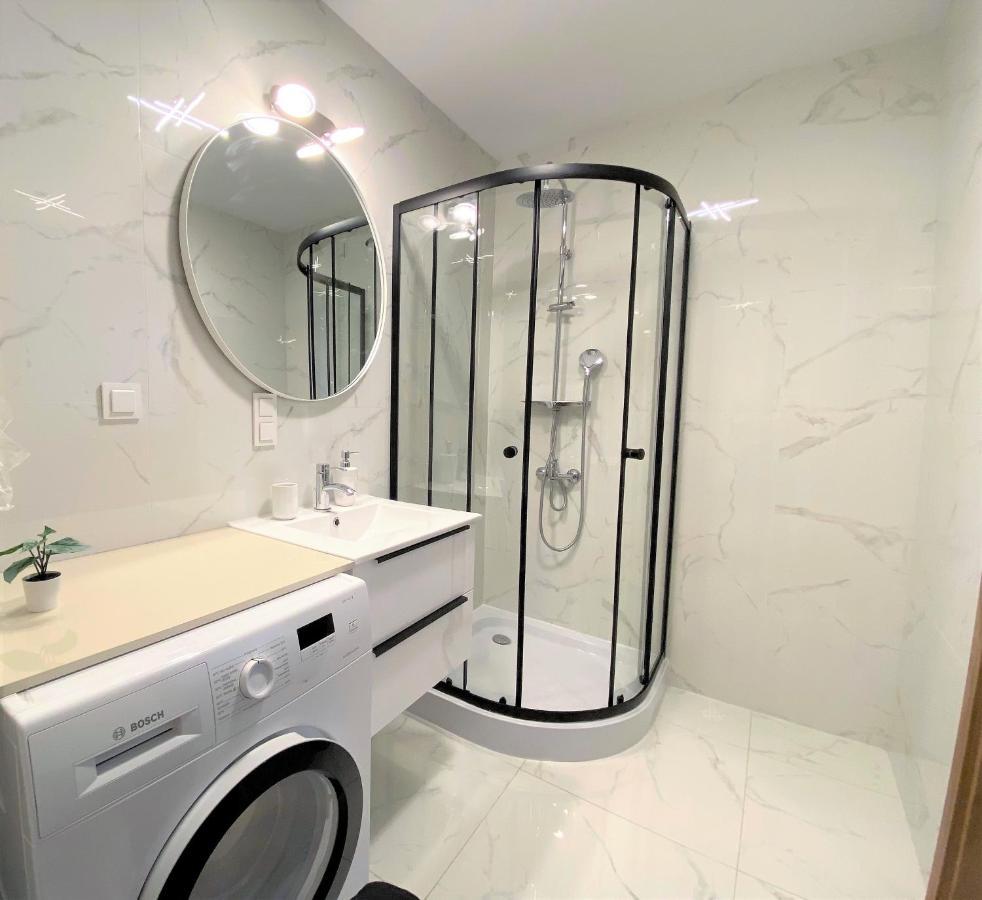 Nowy Vip Sea Gardens Przystan Letnica Morze Apartment *