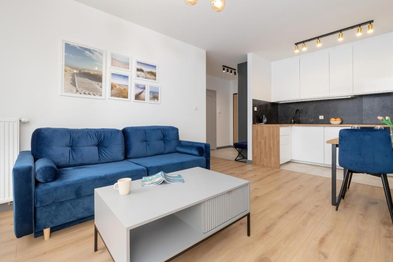 Starowiejska With Balcony & Parking Next To Arena Stadium By Renters Gdansk