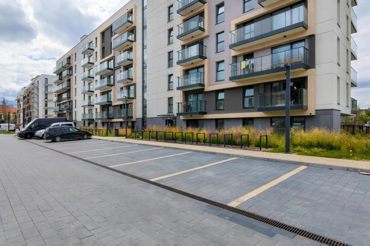 Starowiejska With Balcony & Parking Next To Arena Stadium By Renters Apartment *