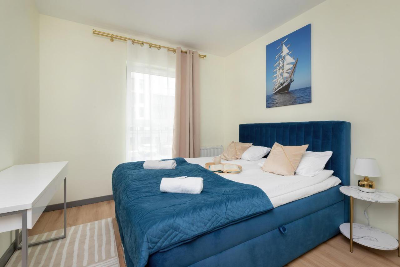 Starowiejska With Balcony & Parking Next To Arena Stadium By Renters