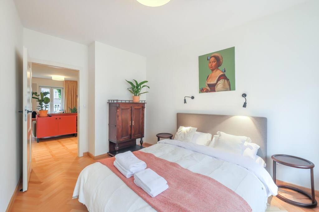 Cityscape Haven: Urban Retreat Gdansk