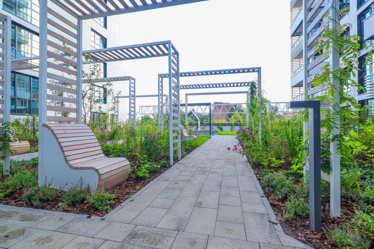 Doki Living & Foodhall Apartment