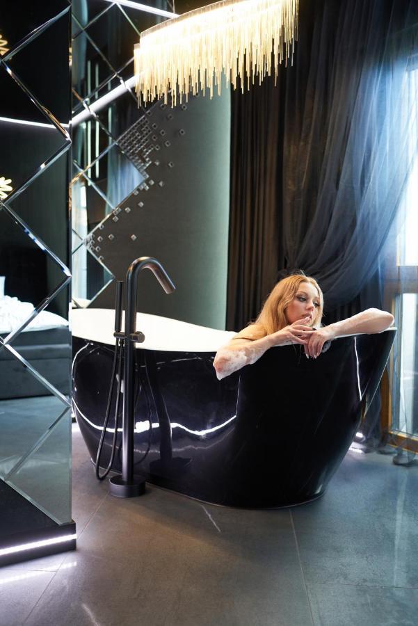 Hollywood Jacuzzi By Downtown Apartament Gdańsk