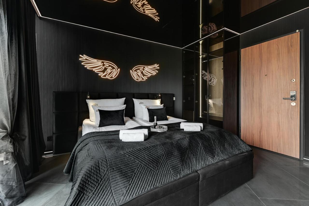 Hollywood Jacuzzi By Downtown Apartament