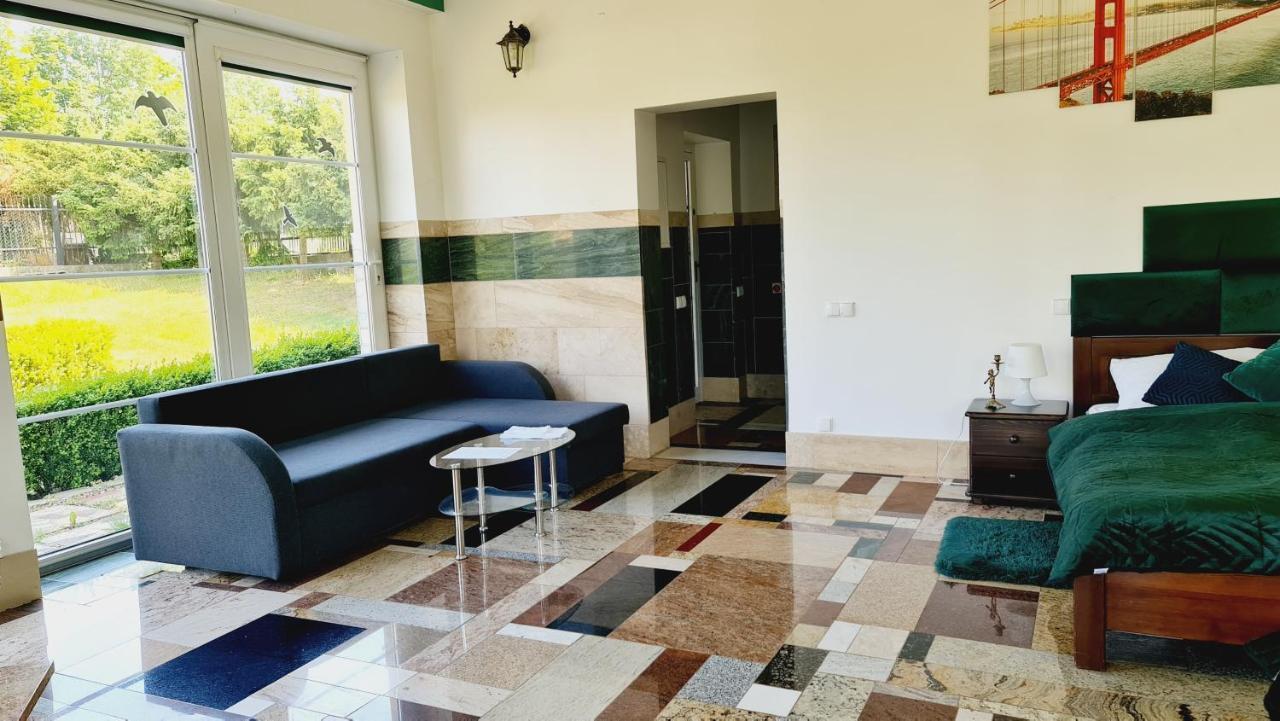 Hotel apartamentowy Dworek Krolewski Malgorzata *