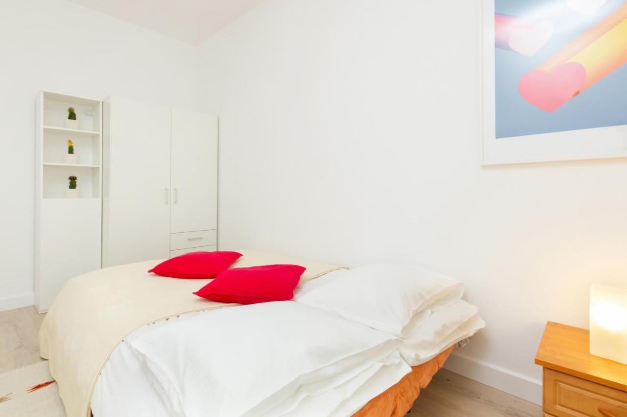 Apartment Harmonia Oliwska By Renters *