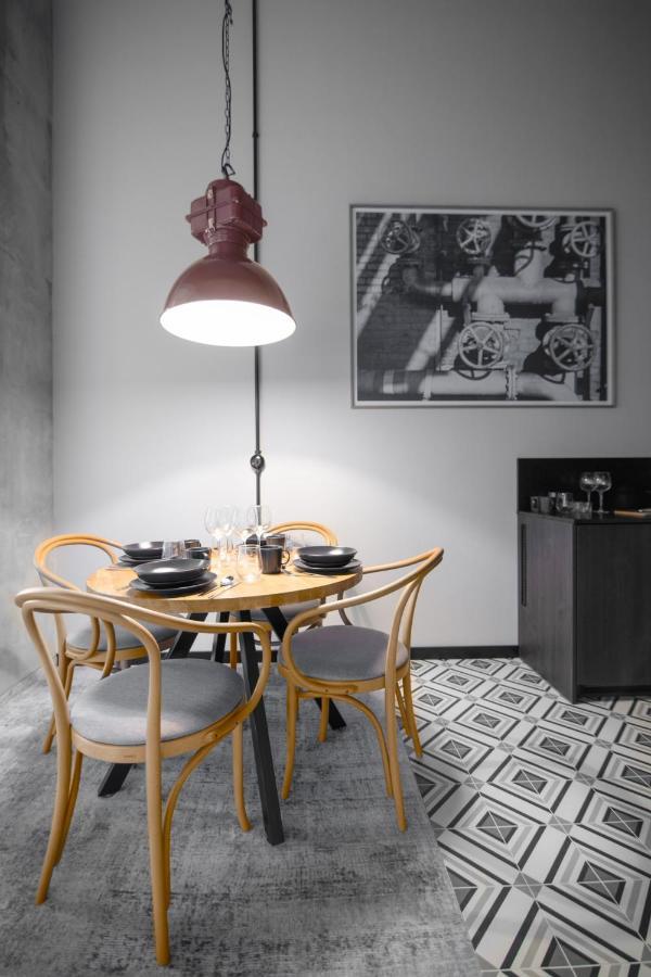 Montownia Lofts & Experience *