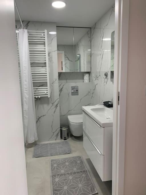 89b Angielska Grobla 5 - Srodmiescie Apartment