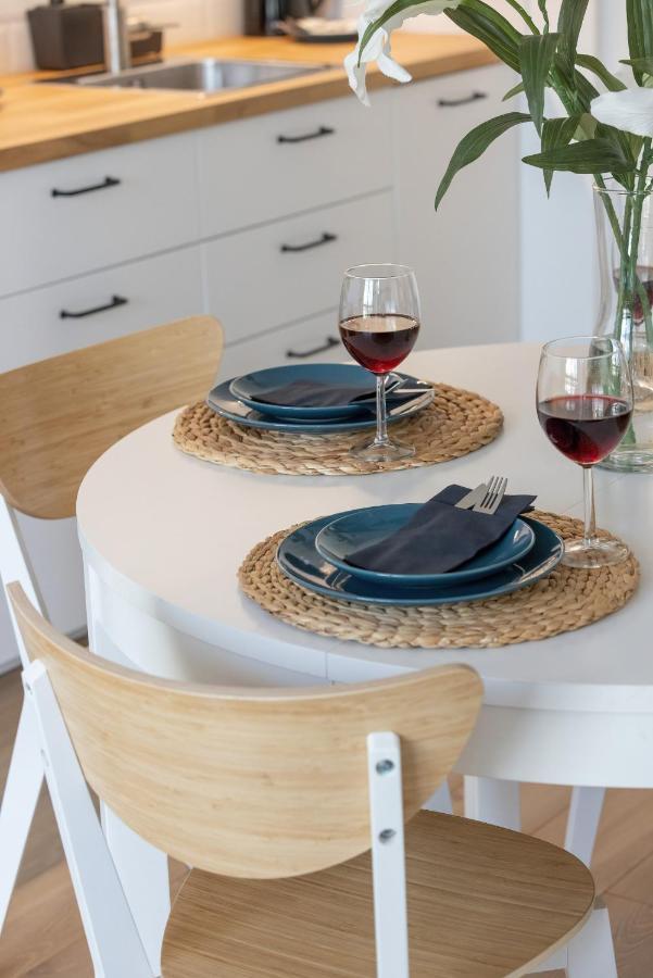 Apartament Cheerful Lesmiana Garnizon Estate By Renters *