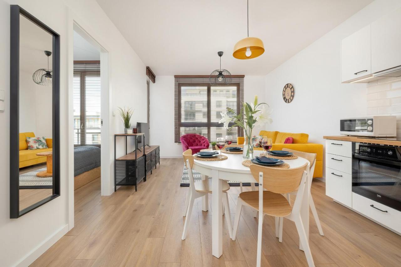 Cheerful Lesmiana Garnizon Estate By Renters