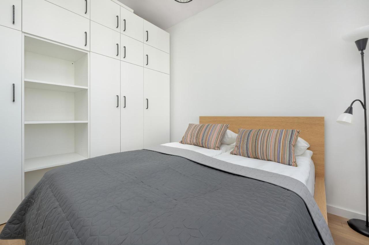 Cheerful Lesmiana Garnizon Estate By Renters * Gdańsk