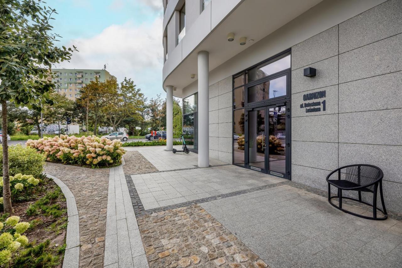 Cheerful Lesmiana Garnizon Estate By Renters Apartment