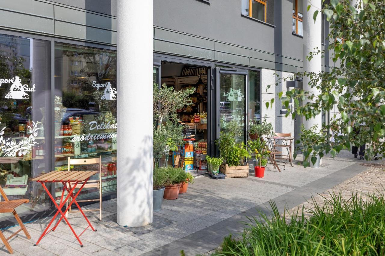 Cheerful Lesmiana Garnizon Estate By Renters