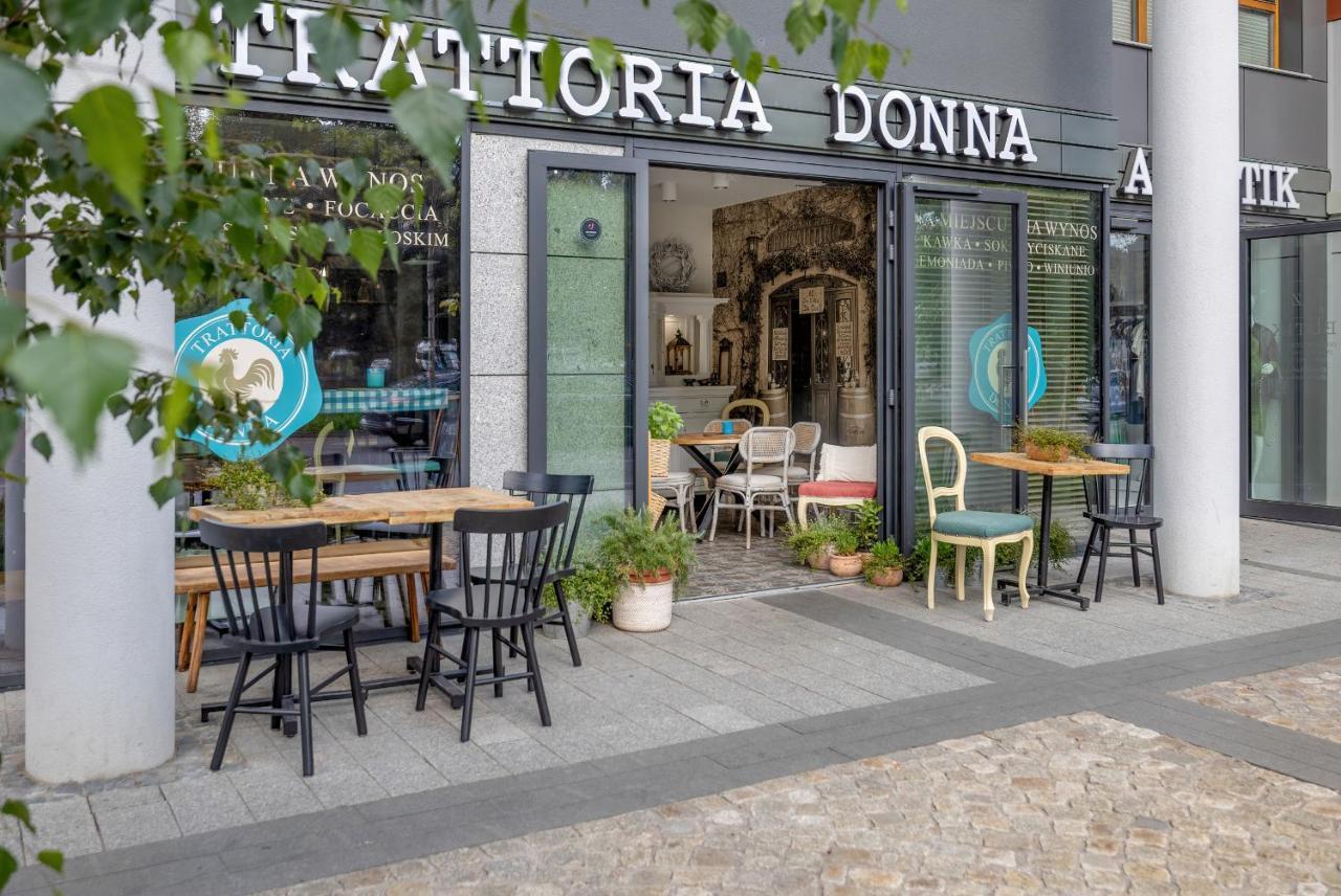 Apartament Cheerful Lesmiana Garnizon Estate By Renters