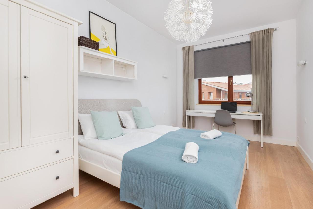 Neptun Park Spacious 3-bedroom By Renters * Gdansk