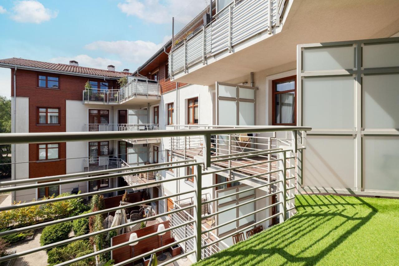 Neptun Park Spacious 3-bedroom By Renters Apartment Gdansk