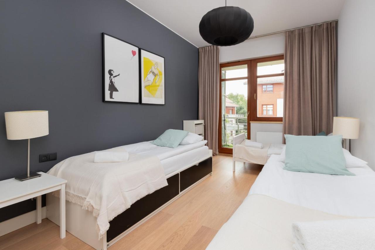 Neptun Park Spacious 3-bedroom By Renters Gdansk