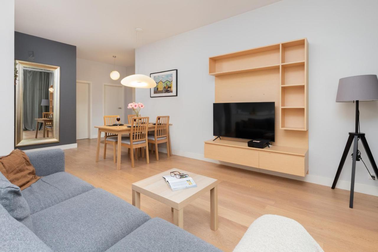 Apartment Neptun Park Spacious 3-bedroom By Renters *