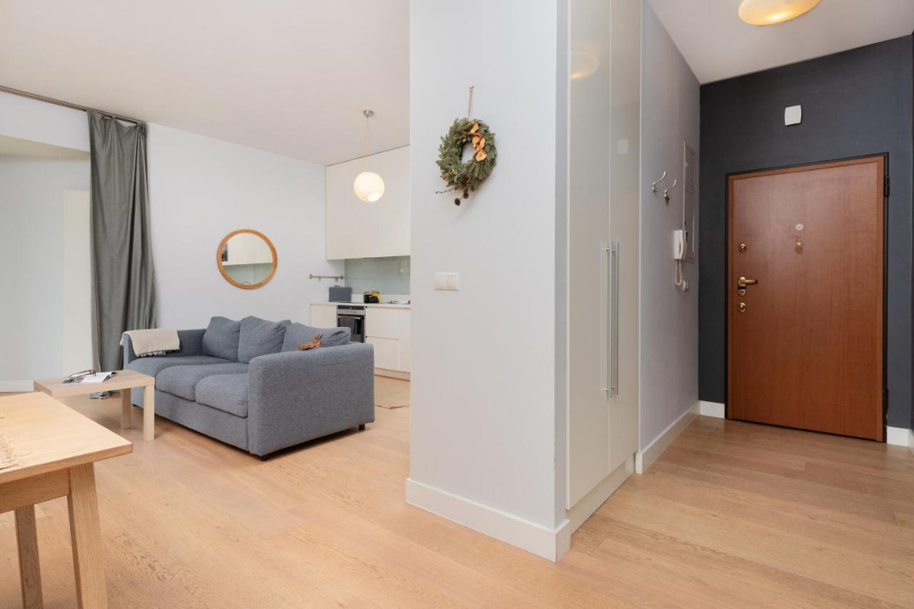 Neptun Park Spacious 3-bedroom By Renters Apartment