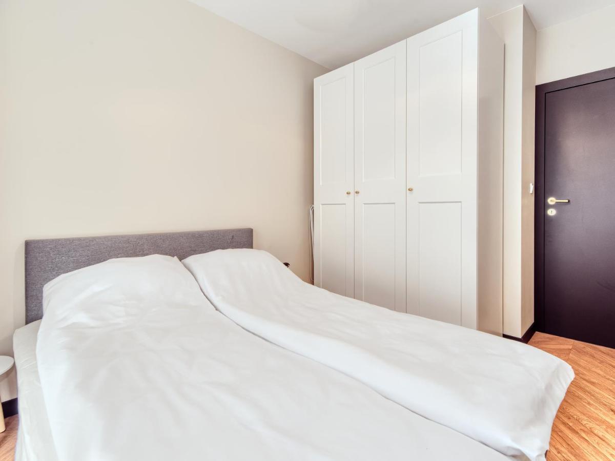 Modern Business - Balcony, Parking - By Rentujemy Apartamento Gdańsk