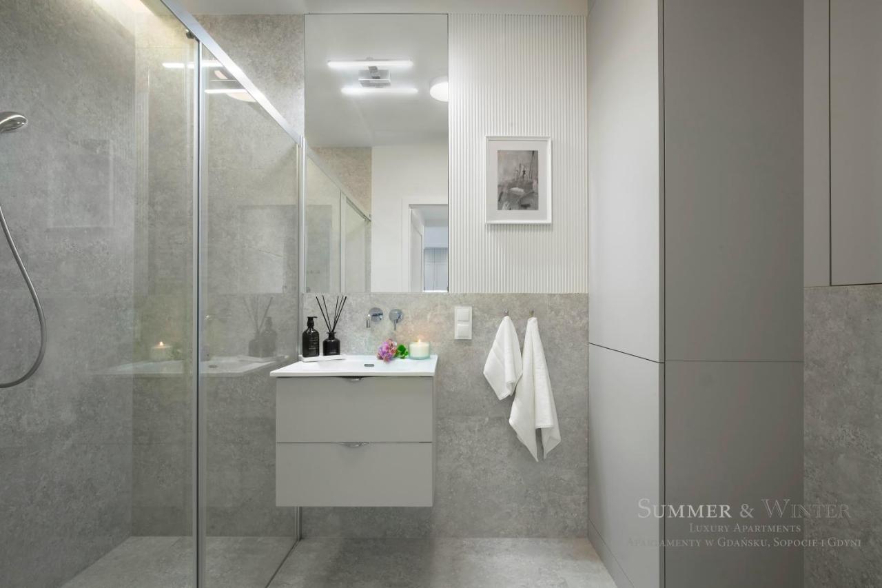 Luxury Summerwinter Malczewskiego 86 M 12 Gdansk, Parking Podziemny Na Pilota Apartment *