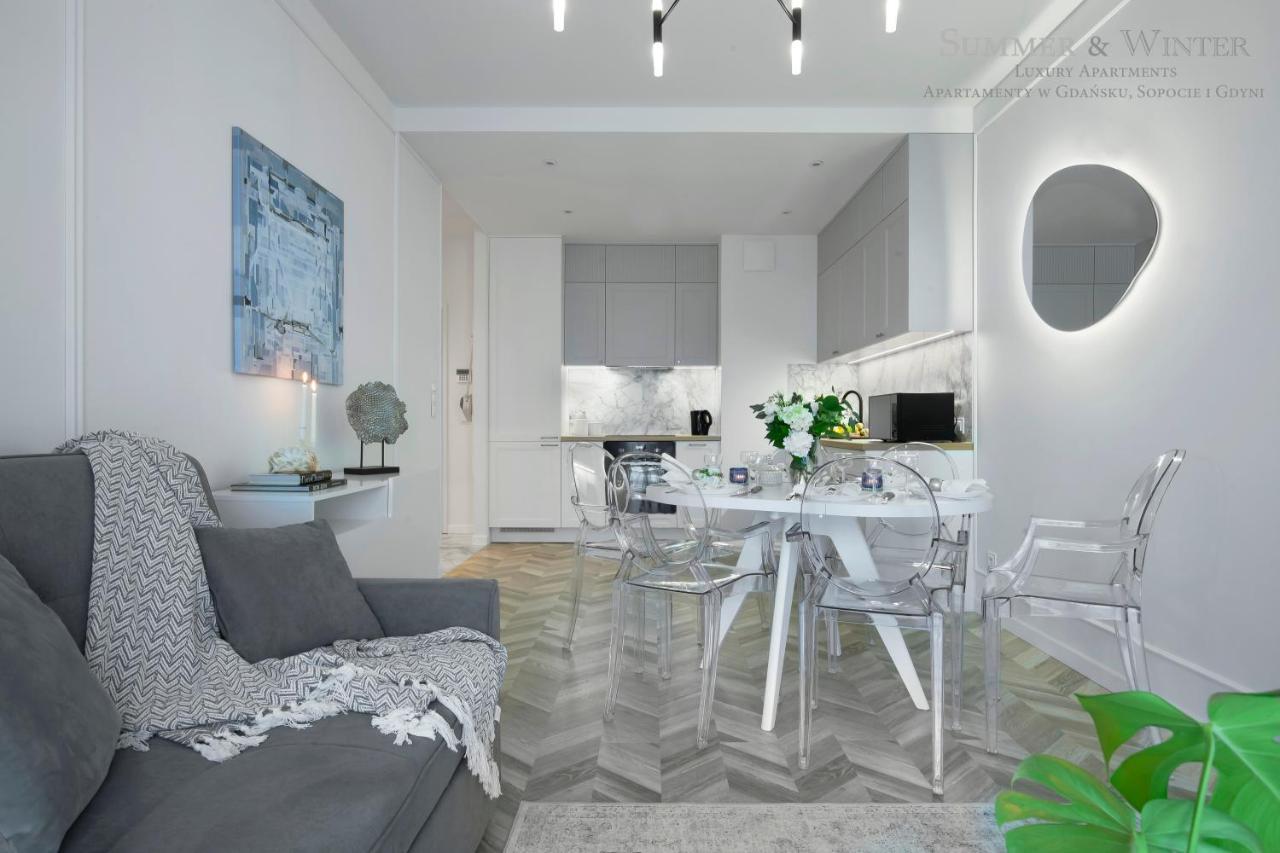 Apartment Luxury Summerwinter Malczewskiego 86 M 12 Gdansk, Parking Podziemny Na Pilota