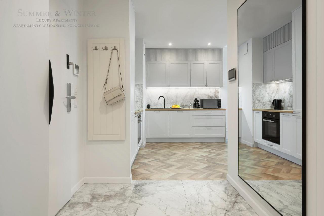Luxury Summerwinter Malczewskiego 86 M 12 Gdansk, Parking Podziemny Na Pilota Apartment *