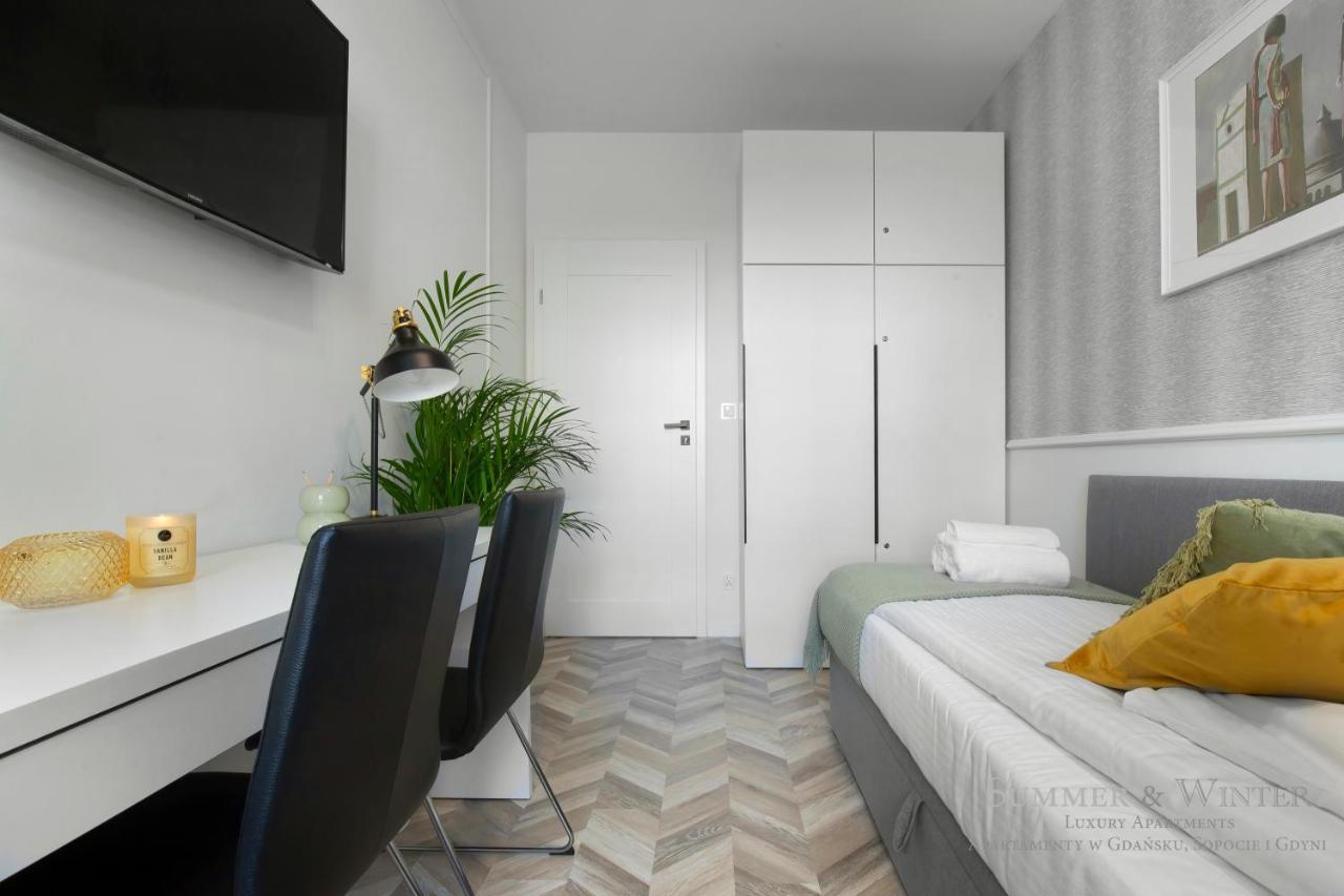 Luxury Summerwinter Malczewskiego 86 M 12 Gdansk, Parking Podziemny Na Pilota Gdansk