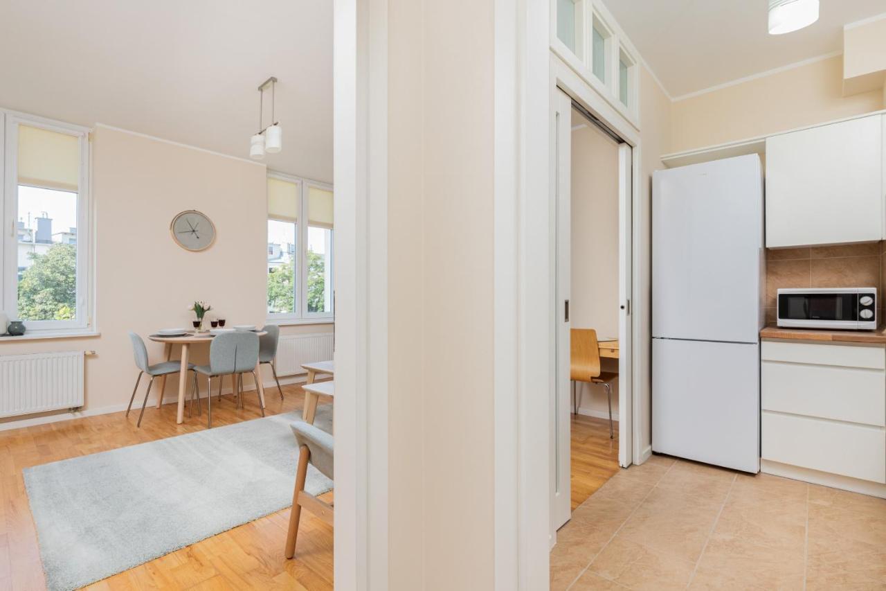 Apartment Remote Work Friendly With 1 Bedroom In Gdansk-wrzeszcz By Renters *