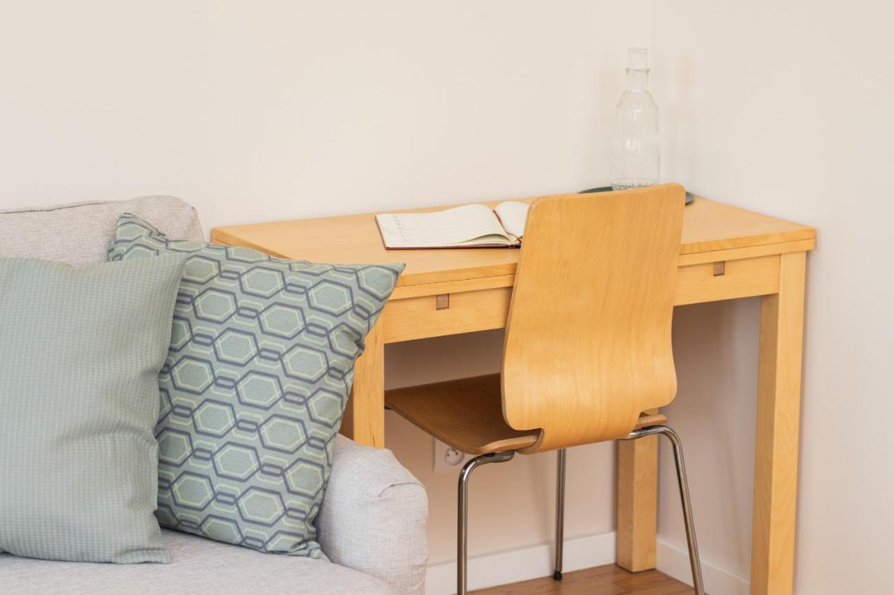 Lägenhet Remote Work Friendly With 1 Bedroom In Gdansk-wrzeszcz By Renters *