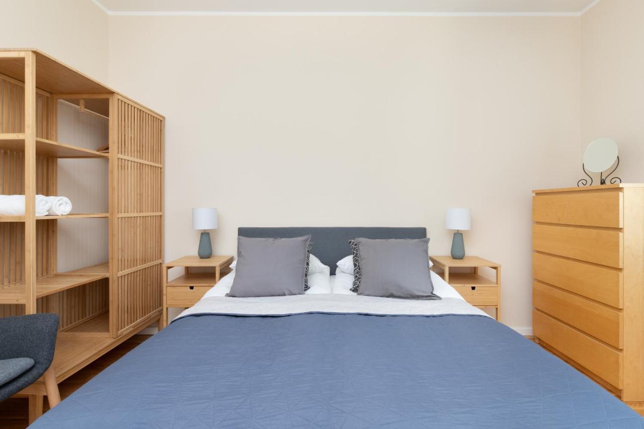 Apartment Remote Work Friendly With 1 Bedroom In Gdansk-wrzeszcz By Renters