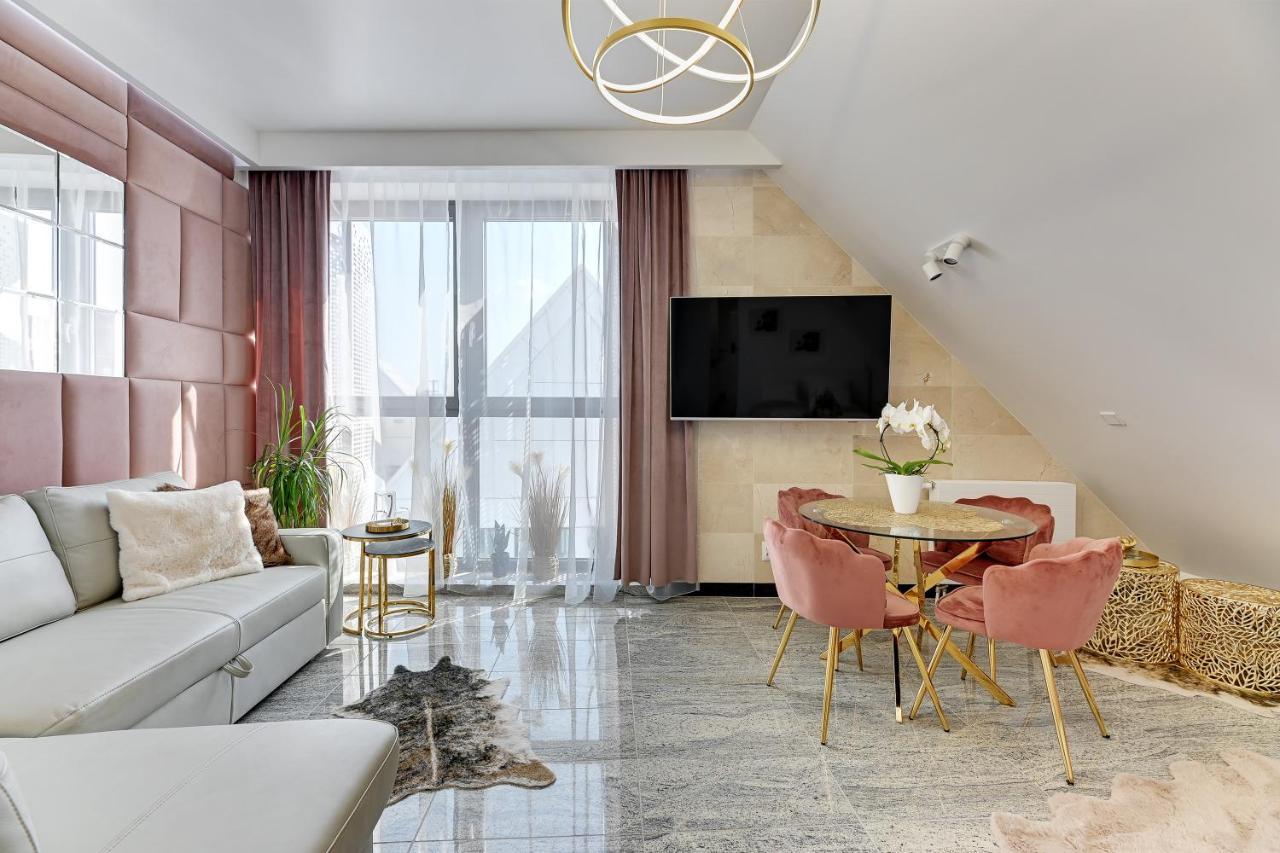 Granaria Kingdom & Happiness Premium By The River - Gratis Prosecco Apartment *