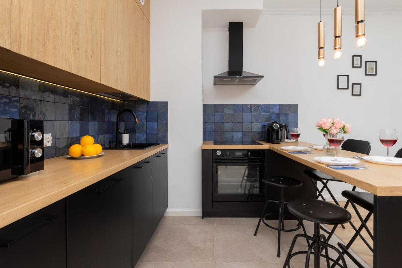 Apartment Modern With Balcony By Renters Gdansk