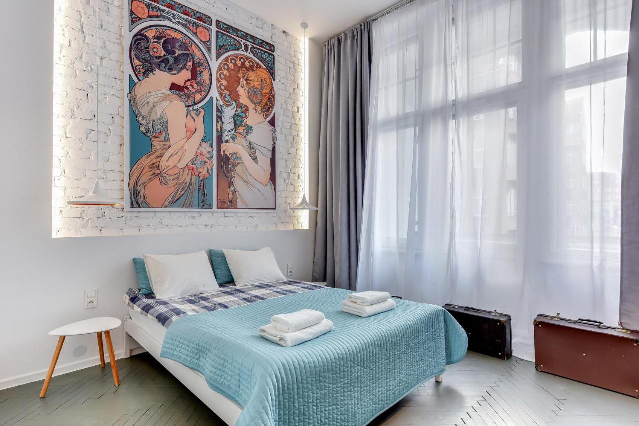 Apartment Blue Mandarin Solidarity Square *