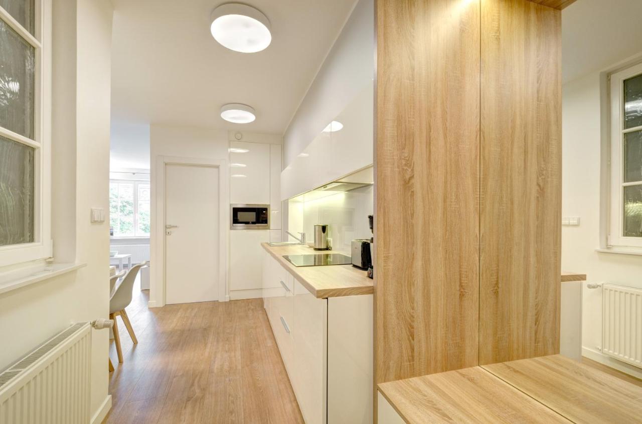 6 Old Town Apartment *