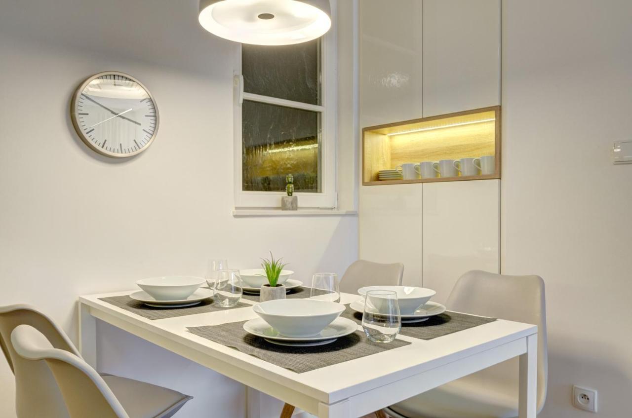 6 Old Town Apartament