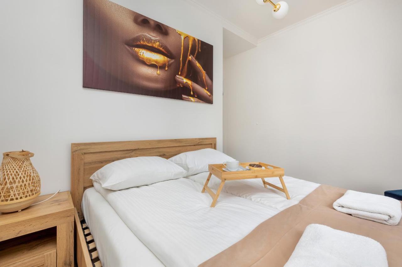 Apartment Beautiful One Bedroom Zamkowa By Rent Like *