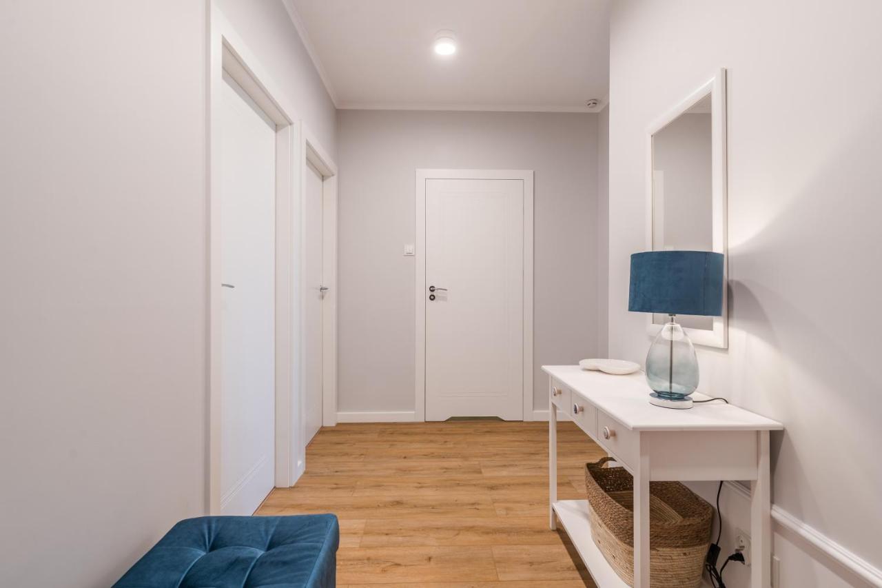 Golden Reagan By Aparo - Nowy Apartament, Winda, Lozeczko Turystyczne, Plaza 500m, Balkon, 2 Sypialnie Oraz Salon, Rowerownia, Biurko * Gdańsk