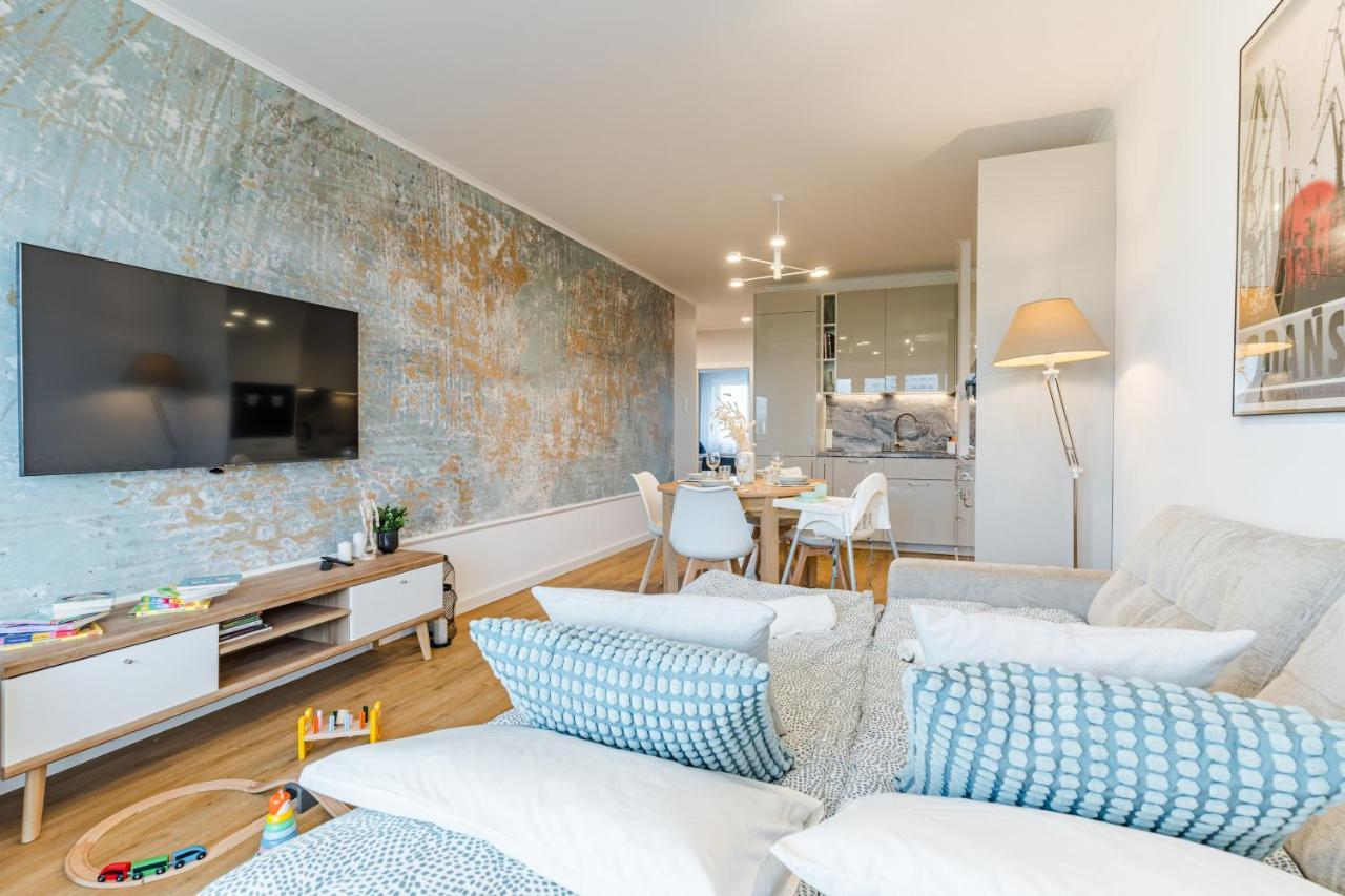 Golden Reagan By Aparo - Nowy Apartament, Winda, Lozeczko Turystyczne, Plaza 500m, Balkon, 2 Sypialnie Oraz Salon, Rowerownia, Biurko Leilighet