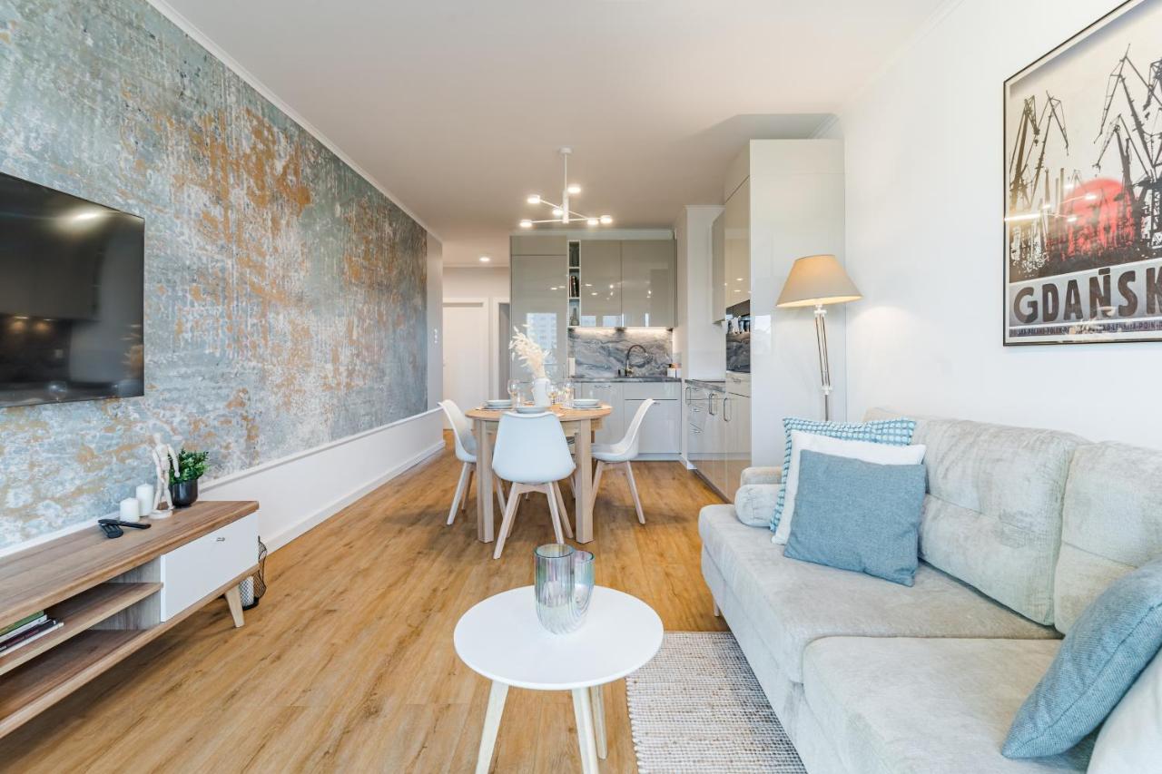 Golden Reagan By Aparo - Nowy Apartament, Winda, Lozeczko Turystyczne, Plaza 500m, Balkon, 2 Sypialnie Oraz Salon, Rowerownia, Biurko * Gdańsk