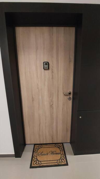 Przytulny Z Parkingiem Apartment