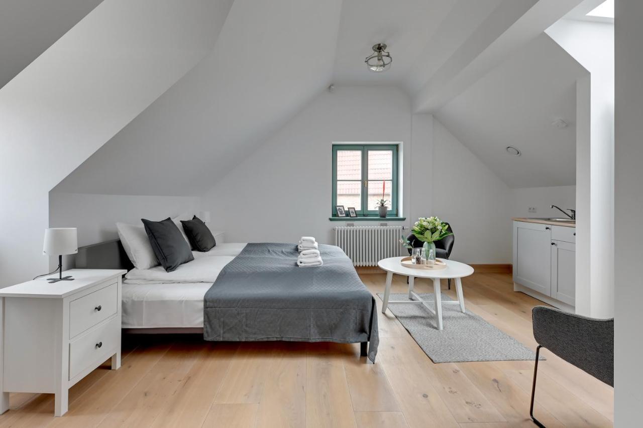 Historical Townhouse By Blue Mandarin Apartment *