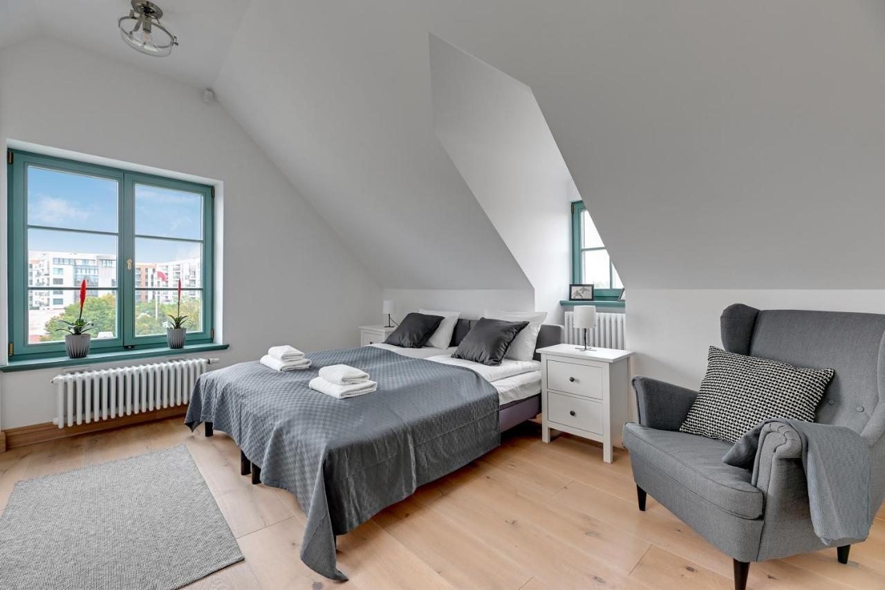 Apartment Historical Townhouse By Blue Mandarin *