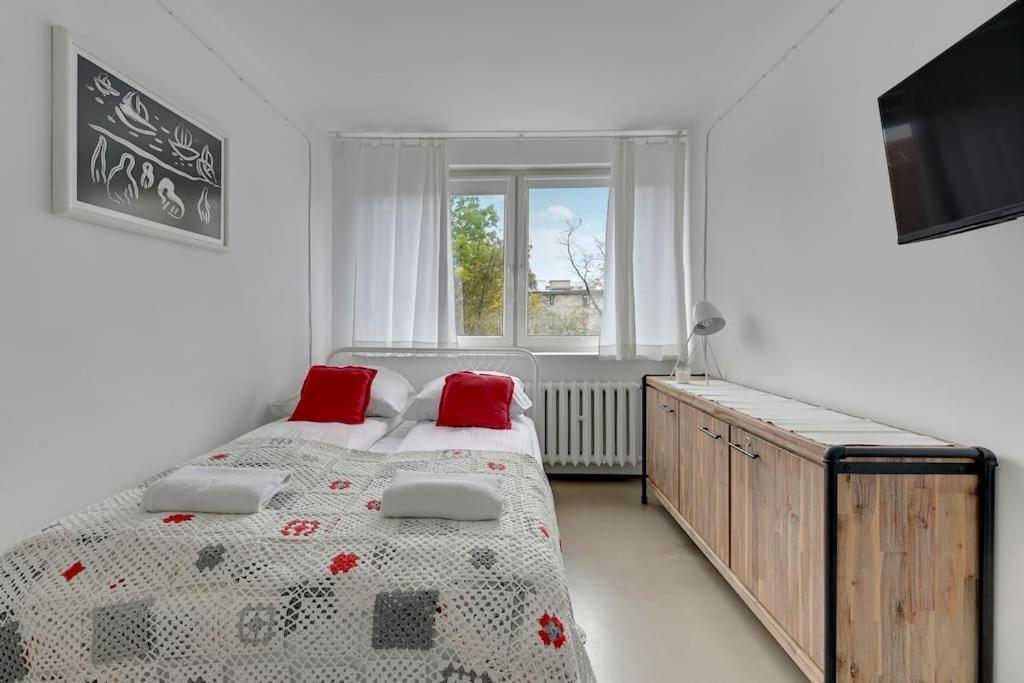 White Motlava By Grand Apartment