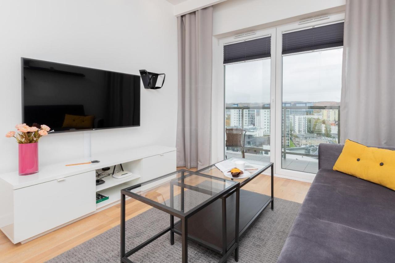Apartment Spacious Aleja Rzeczypospolitej With Balcony By Renters
