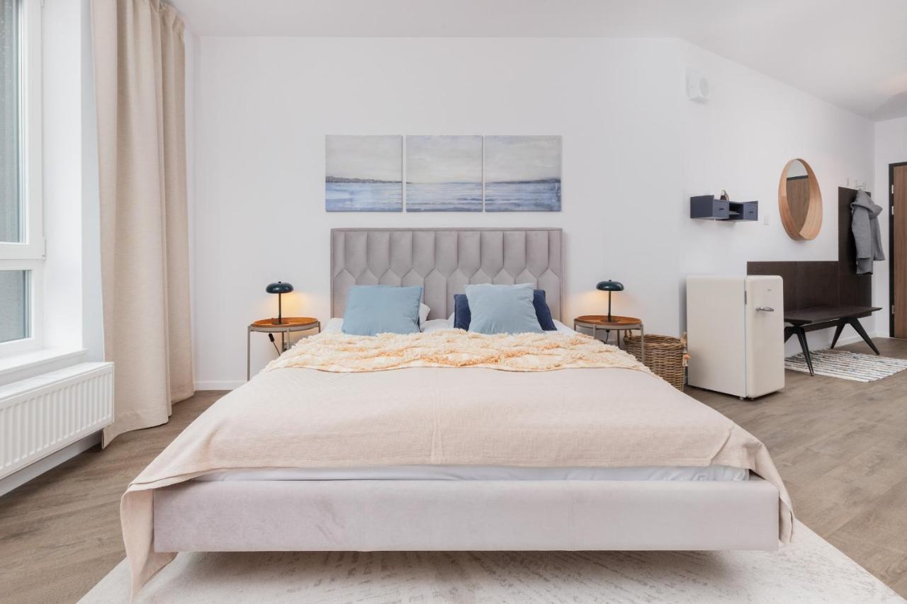 Apartment Slaska With Parking & Gym Business District By Renters