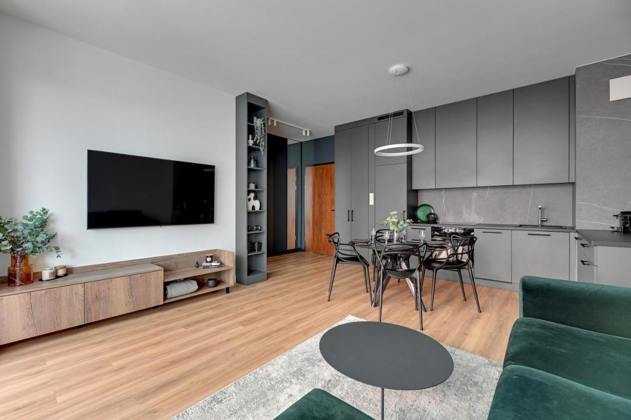 Apartment Brabank Riverside - Sauna, Business & Gym By Downtown